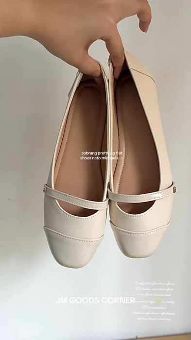 Comfy white flat shoes from Michaela anti-blister flats ballet flats shoe sandals minimalist  #Michaelashoes #michaelaflatshoes #flatshoes #cln