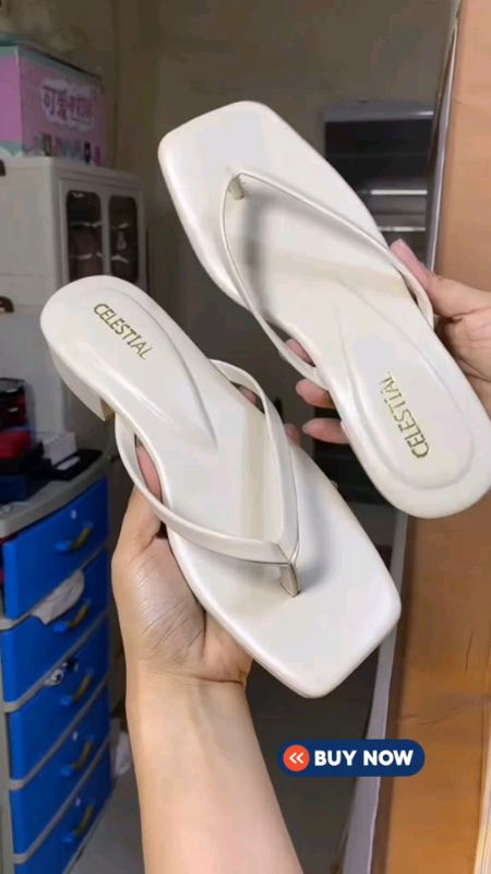Papawow ka na lamg tlga sa ganda#sandals #footwear #MasMuraSaShopee #buynow #freecoinInshopeevideo