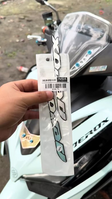 AEROX V1 to V3 EMBLEM🔥 #AeroxEmblem #emblem #universal #aerox #NSAEMBLEM #nsa #BOSS10 #MasMuraSaShopee #shopeeVideo #fyp #foryou #trending #viral
