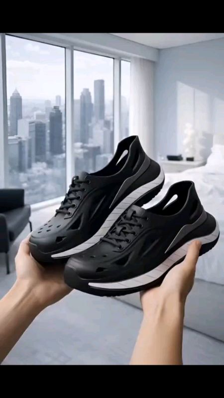 Men's outdoor rubber shoes #murasashopee #highquality #trendy #affordable #checkout #fyp #HugotSshopee #mustbuy