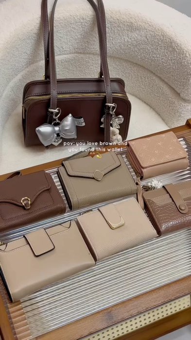 #HugotSaShopee HANKE Bifold Small/Medium Wallet with Credit Card Slot and Zipper for Coins Women's Wallet