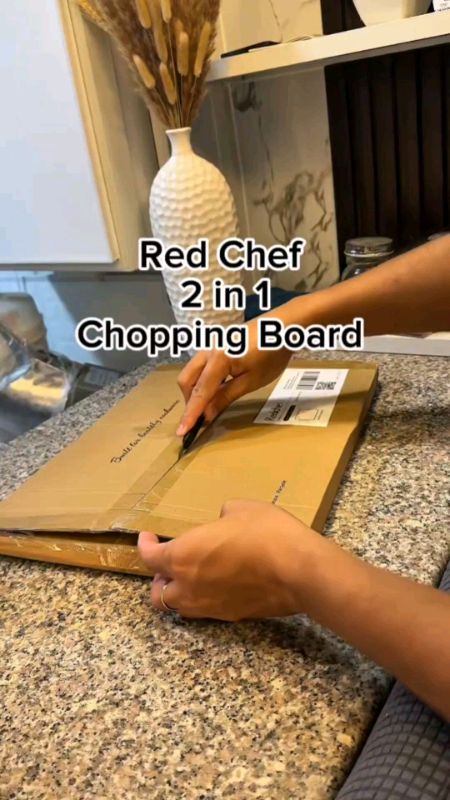 Red Chef 2 in 1 Chopping Board #MasMuraSaShopee #FreeCoinsInShopeeVideo #choppingboard #redchef #Kitchen