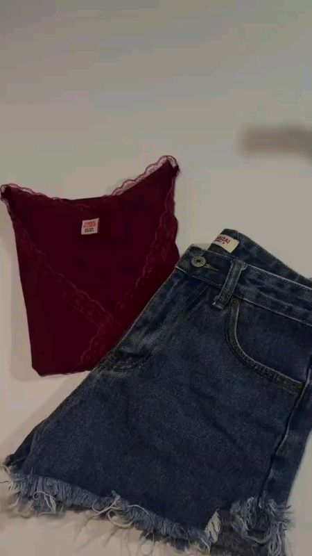 this top❤️🌹🎀#redtops #tops #girlcode #fyp #trending #joxnfindz