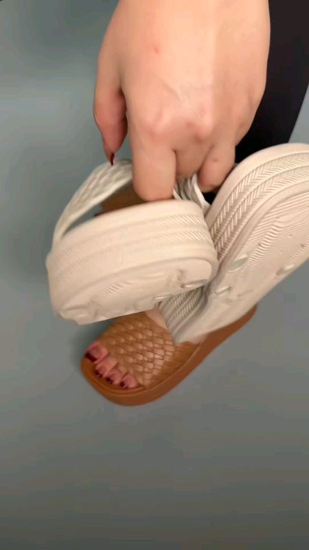 Fashion Wedge Rubber Sandals Ripple Design 6CM High Heels Casual Sandals#sandals#wedgesandals#rubbersandals#masmurasashoppee#fyp#viral#trending#sale