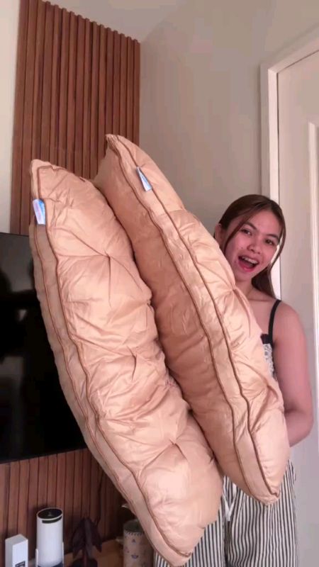 BUY1TAKE1 PILLOW #pillow #buy1take1 #b1t1 #Bed #MasMuraSaShopee#FreeCoinsInShopeeVideo #HugotSaShopee#fyp #viral #trending #musthave #household