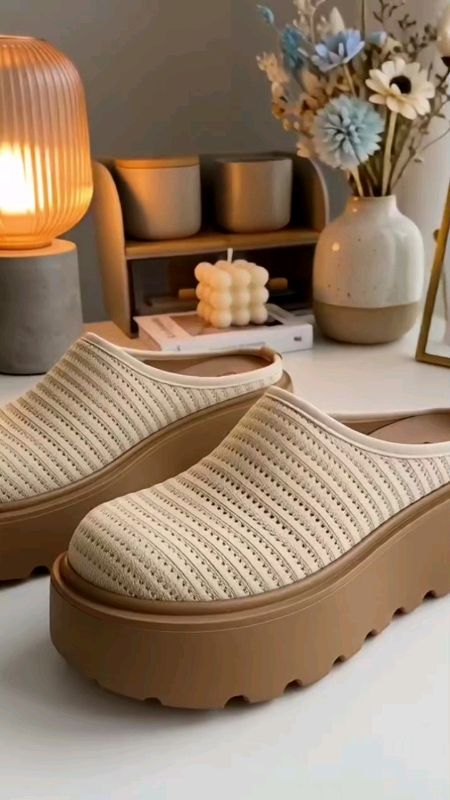 Neutral tones and chunky soles. #platformmules #knitshoes #sliponshoes #platformslides #chunkyflatforms