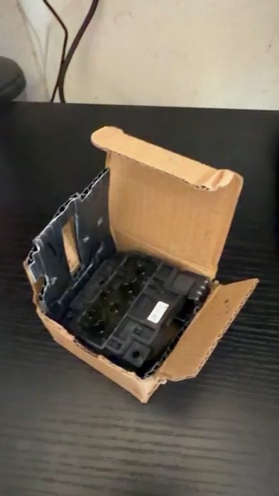 Epson printerhead for L3210 L3250 L5290 5190 3110 3150 L120 L121 L360 L220 L210 #printerhead