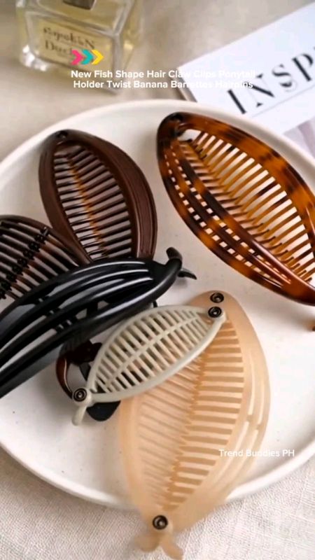 New Fish Shape Hair Claw Clips Ponytail Holder Twist Banana Barrettes Hairpins Hair Accessory #hairclaw #hairclip #hairaccessories #barrettes #hairpin