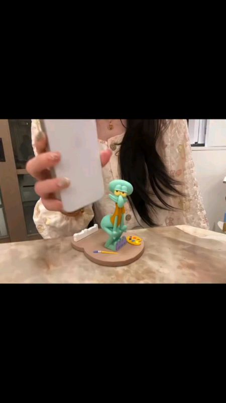 Squidward Phone Holder 🦑📱 #ShopeePHPaydaySale #MasMuraSaShopee #FreeCoinsInShopeeVideo #Instant33Surprise #WishlistMoSagotKo #spongebob #phoneholder