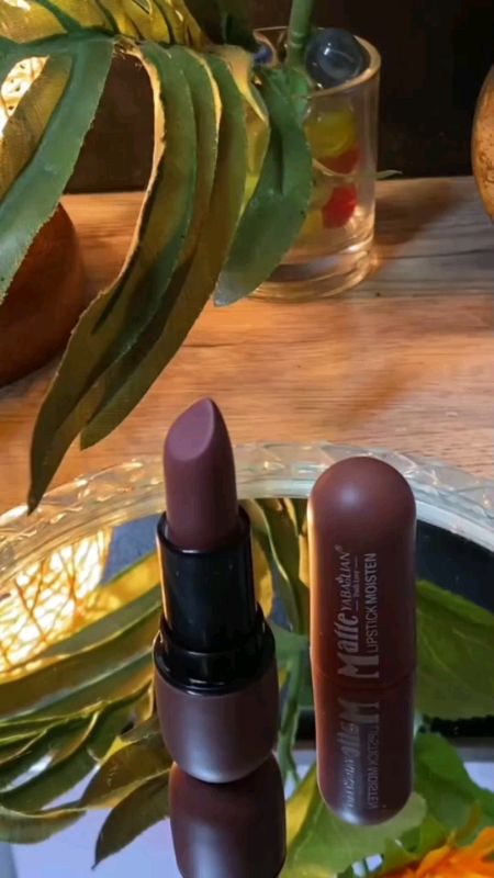 matte #lipstick #waterproof #trending #fyp #shopee #shopeeVideo