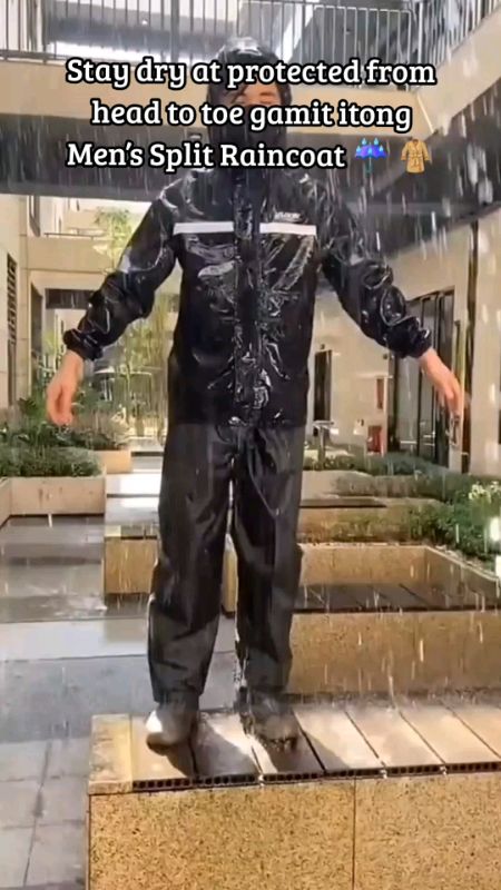 #Raincoat #MotorcycleRaincoat #RainSuit #Waterproof #RiderEssentials #MotorcycleGear #RainyDayReady #FullBodyProtection #OutdoorGear #RainProtection