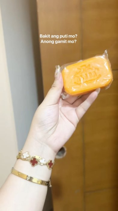 Eto lang naman ang gamit ko 😍 #Alada #whitening #soap