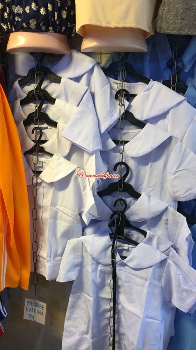 MAMI KUN NAGTITIPID PRN KAYO BUMILI NG MGA SCHOOL UNI NG MGA ANAK NYO ITO MARERECO KO MURA LANG DITO MI🥰#babycollar #polojacket #polostraight #school
