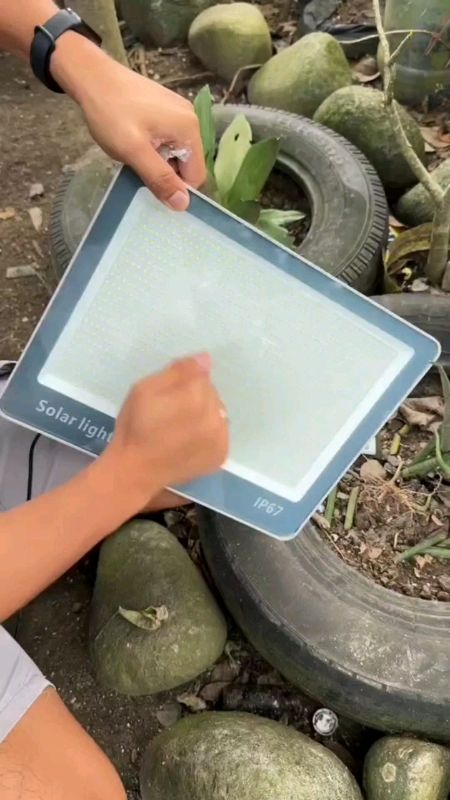 KKSKY Buy 1 Take 1 Solar Light #kksky #kkskysolarlight #buy1take1solarlight #solarlight #FreeCoinsInShopeeVideo #MasMuraSaShopee #XtraChallenge #fyp