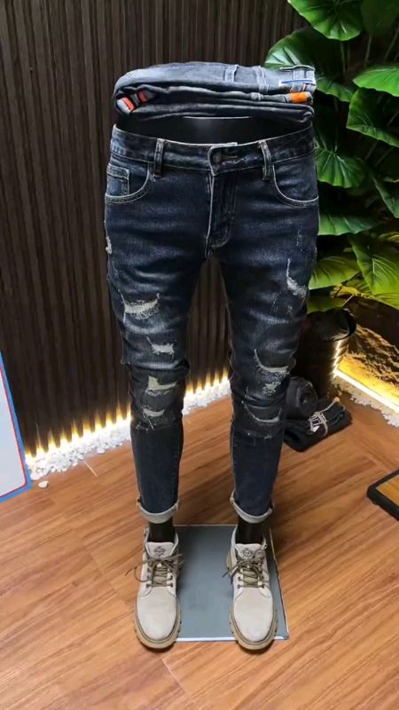 Tattered jeans for men😍😍😍#FreeCoinsInShopeeVideo #XtraChallenge #buynow #Shopee33InstantSurprise #orderna #MasMuraSaShopee #fyp