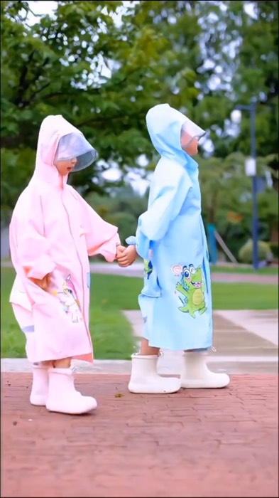 Raincoat for kids! #FreeCoinsInShopeeVideo #MasMuraSaShopee #trending #raincover #raincoat #kidraincoat #kidswear