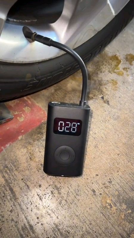 XIAOMI AIR PUMP 2 EU PORTABLE DIGITAL ELECTRONIC COMPRESSOR 150PSI RECHARGEABLE COMPRESSOR#ctto #xiaomi #xiaomiairpump #Compressor #portablecompressor