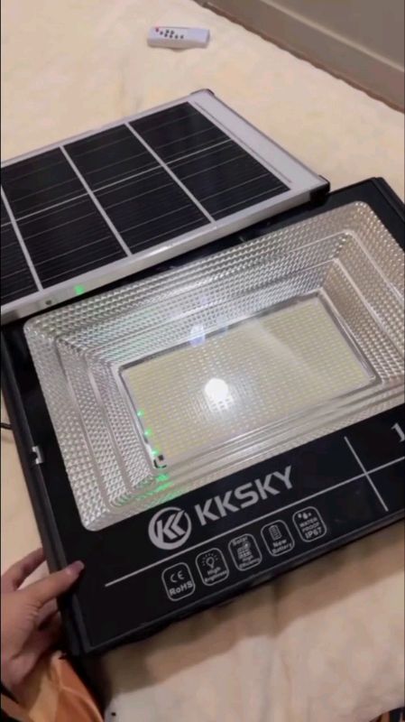SOLAR LIGHT✨ ORDER NOW‼️HAPPY SHOPPING 🛒🛍️ #FreeCoinsInShopeeVideo #MasMuraSaShopee #solarstreetlight #waterproof #outdooor #solarpanel #shopeefinds