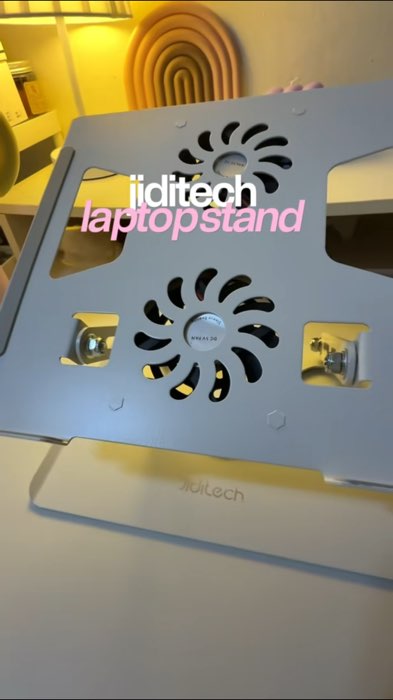 Laptop stand