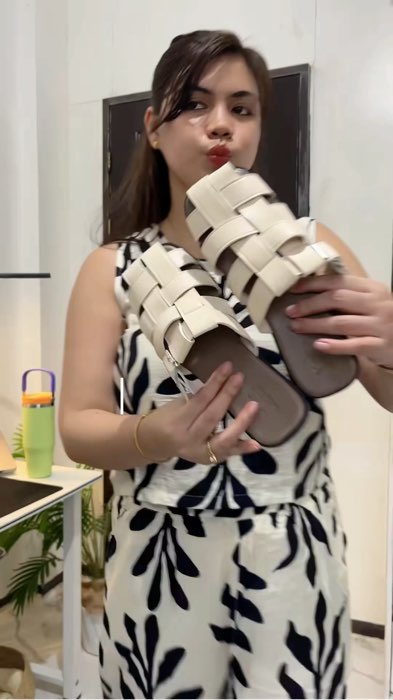 Found an affordable classy sandals for women #classysandals #sandalsforwomen #yoto #FreeCoinsInShopeeVideo